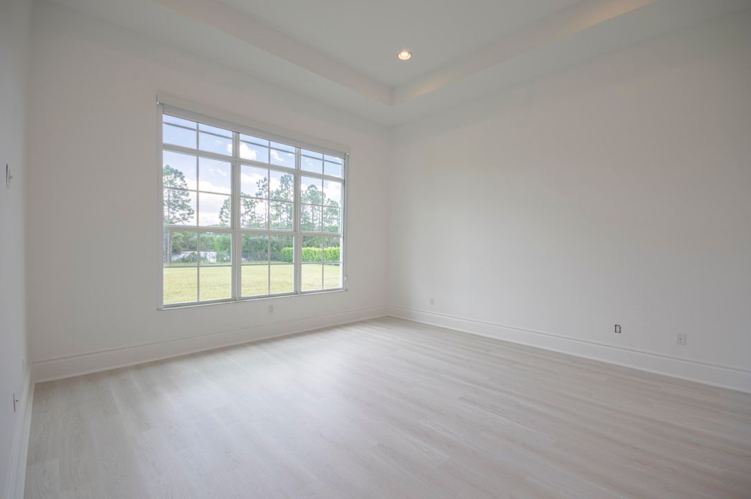 For Sale: $1,500,000 (4 beds, 3 baths, 3084 Square Feet)