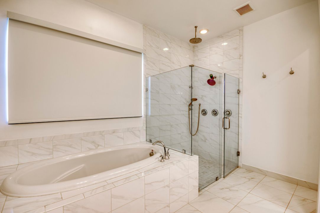 For Sale: $1,500,000 (4 beds, 3 baths, 3084 Square Feet)