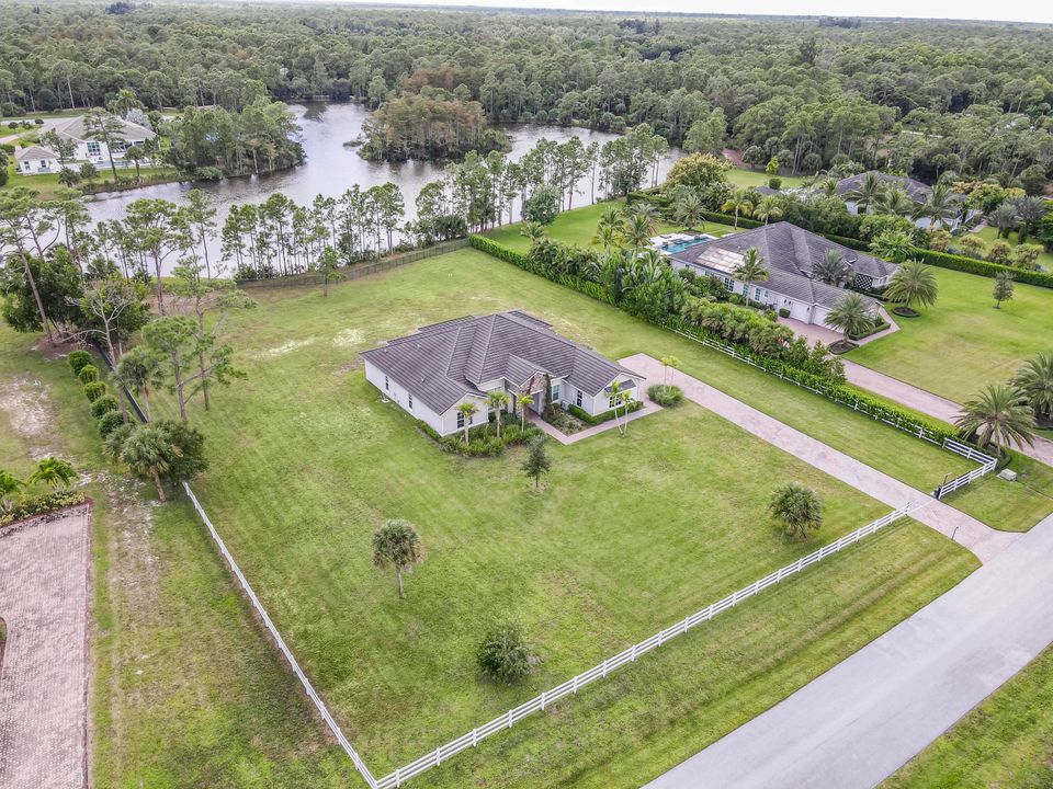 For Sale: $1,500,000 (4 beds, 3 baths, 3084 Square Feet)