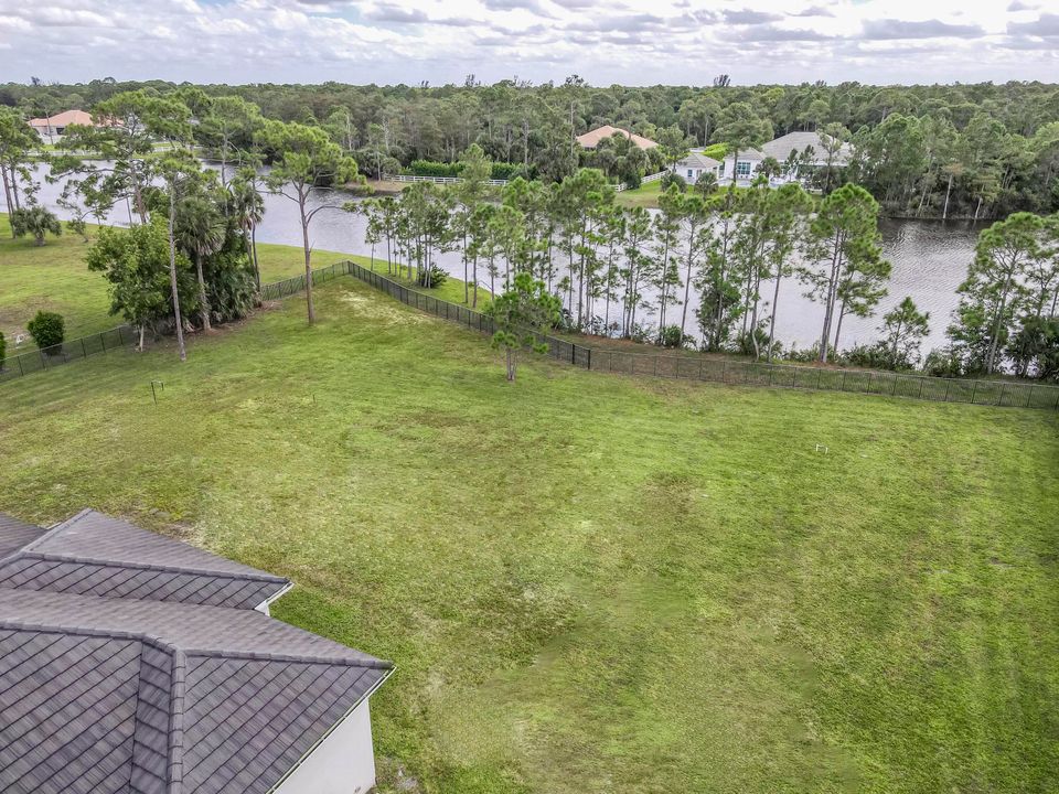 For Sale: $1,500,000 (4 beds, 3 baths, 3084 Square Feet)