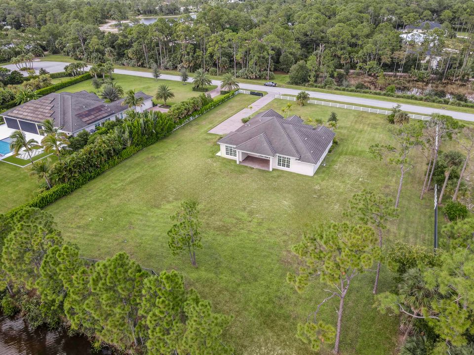 For Sale: $1,500,000 (4 beds, 3 baths, 3084 Square Feet)