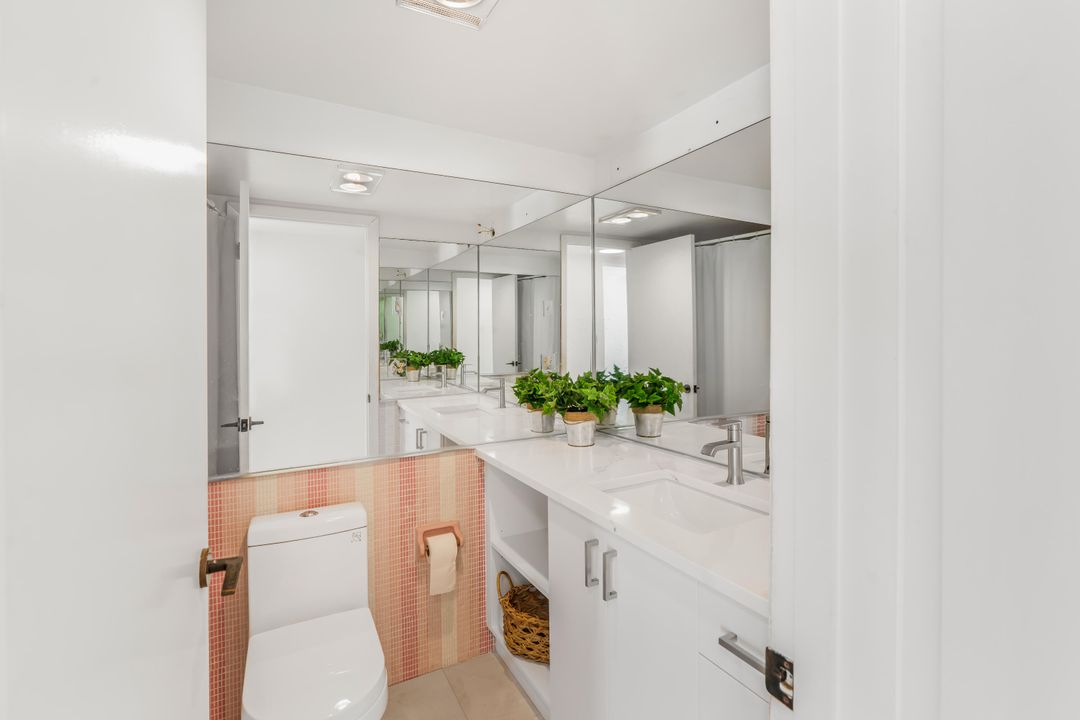 For Rent: $2,500 (2 beds, 2 baths, 1008 Square Feet)