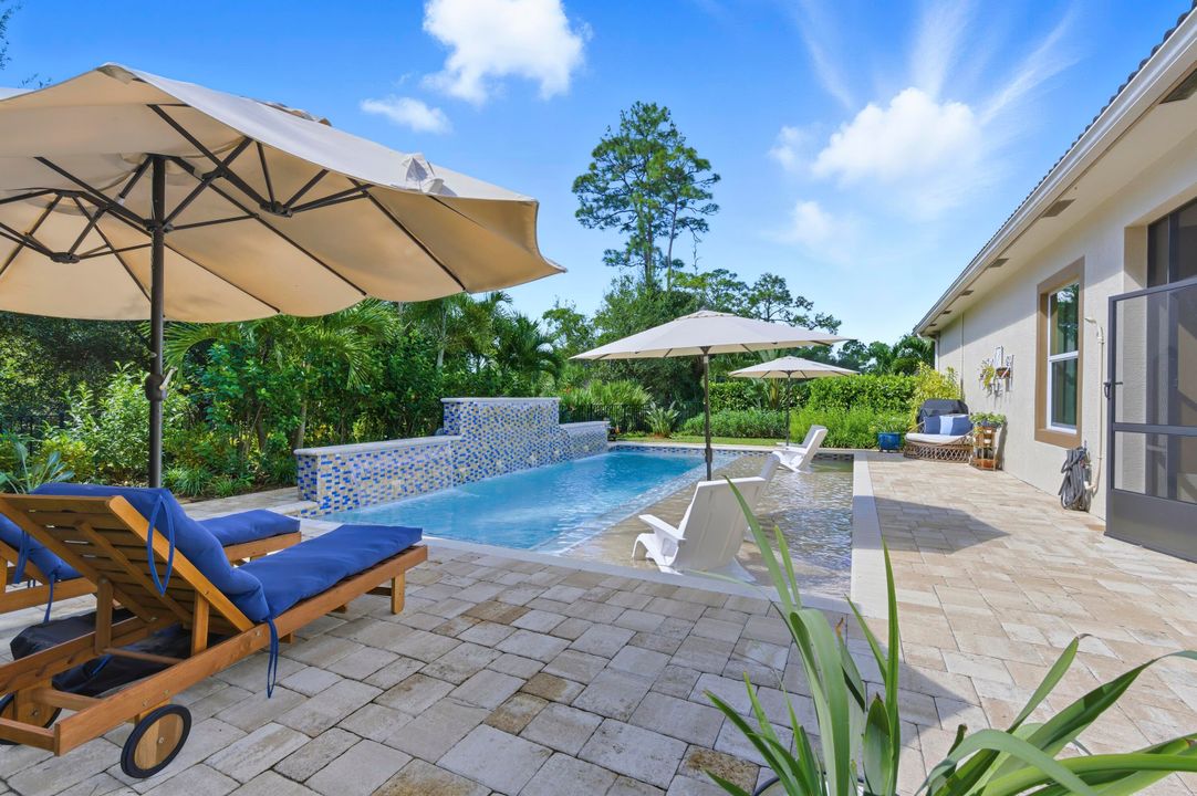 For Sale: $849,000 (3 beds, 2 baths, 2039 Square Feet)