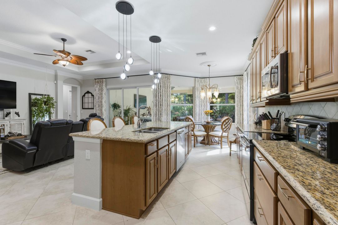 For Sale: $849,000 (3 beds, 2 baths, 2039 Square Feet)