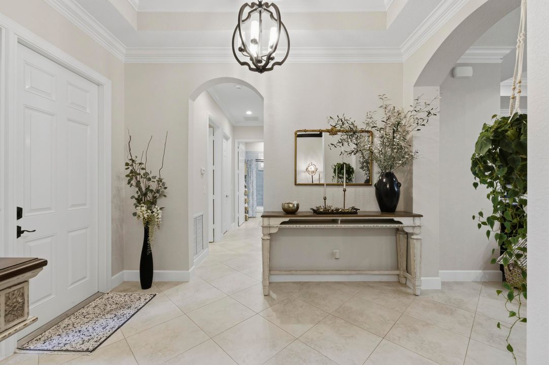 For Sale: $849,000 (3 beds, 2 baths, 2039 Square Feet)