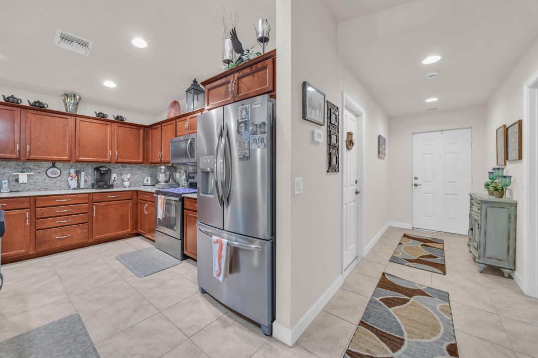 待售: $239,900 (3 贝兹, 2 浴室, 1767 平方英尺)