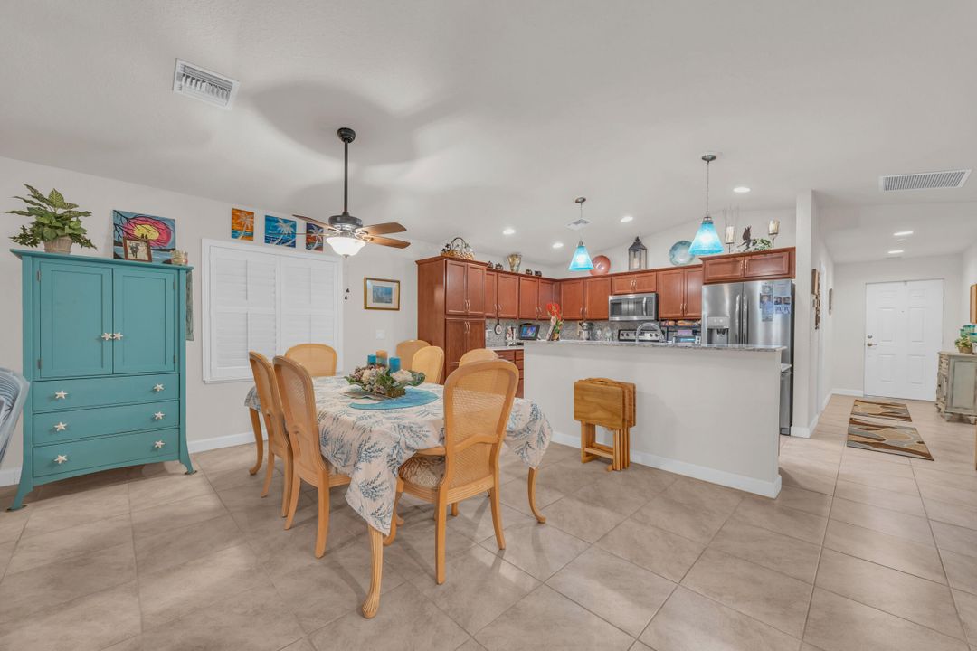 待售: $239,900 (3 贝兹, 2 浴室, 1767 平方英尺)