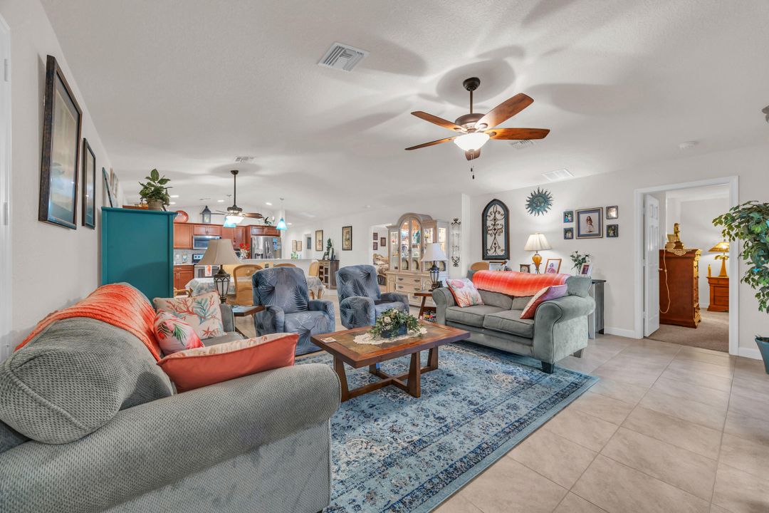 待售: $239,900 (3 贝兹, 2 浴室, 1767 平方英尺)