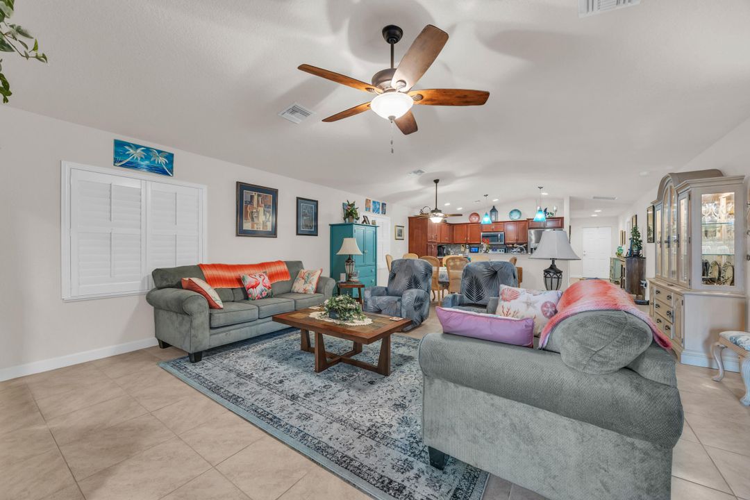 待售: $239,900 (3 贝兹, 2 浴室, 1767 平方英尺)