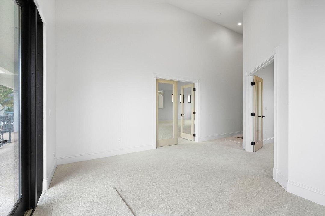 出租: $35,000 (4 贝兹, 4 浴室, 4157 平方英尺)