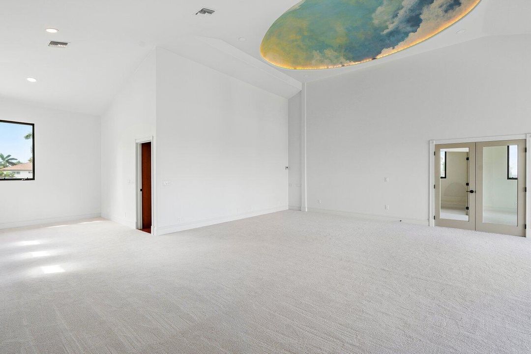 出租: $35,000 (4 贝兹, 4 浴室, 4157 平方英尺)