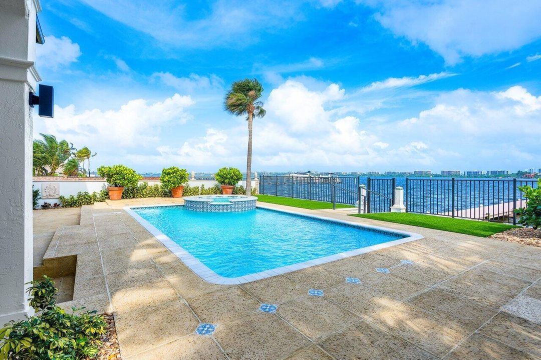 出租: $35,000 (4 贝兹, 4 浴室, 4157 平方英尺)