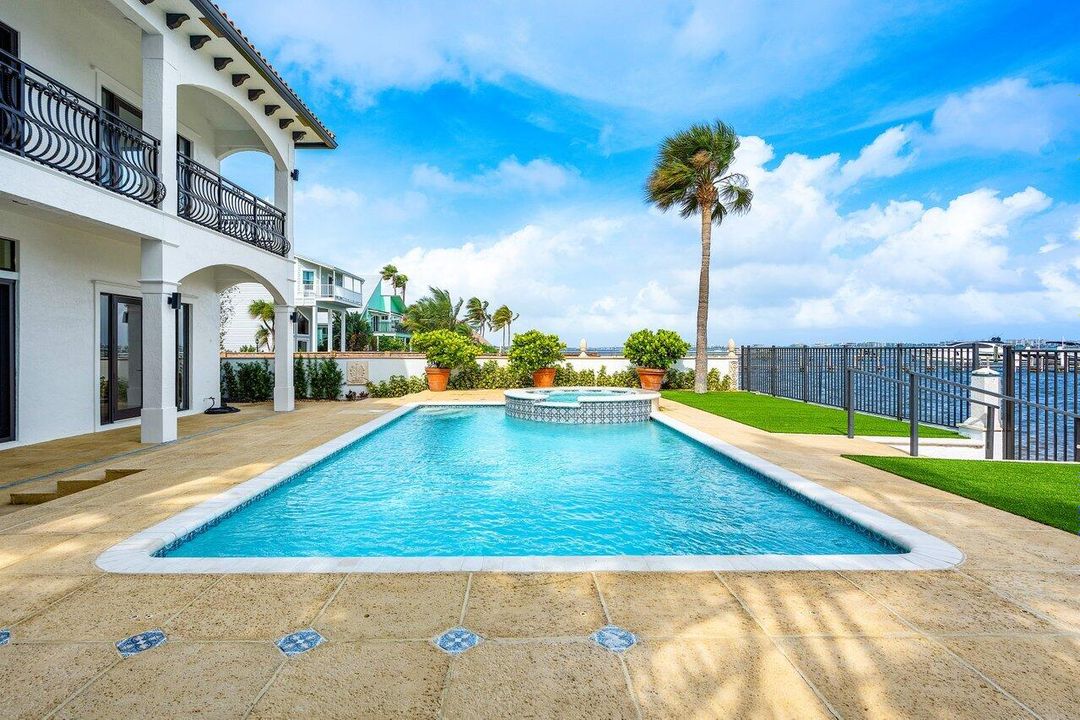 出租: $35,000 (4 贝兹, 4 浴室, 4157 平方英尺)