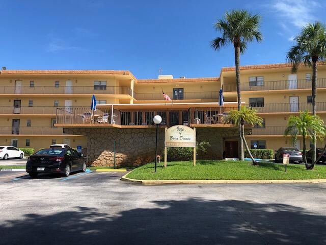 For Rent: $1,700 (1 beds, 1 baths, 741 Square Feet)