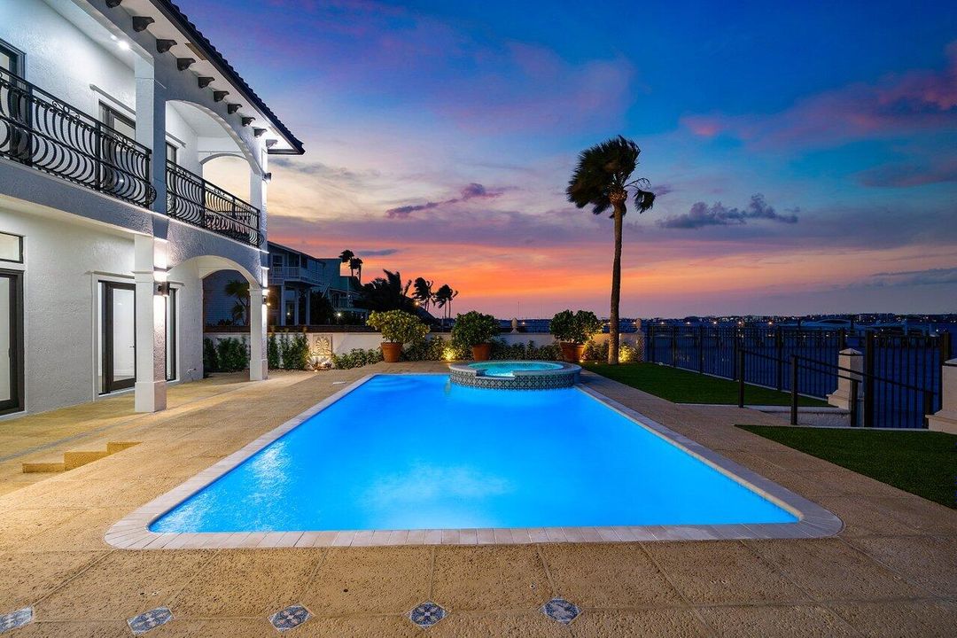 出租: $35,000 (4 贝兹, 4 浴室, 4157 平方英尺)