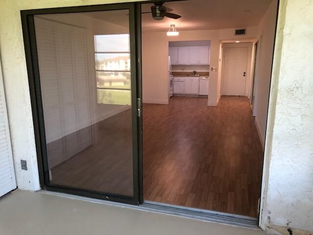 For Rent: $1,700 (1 beds, 1 baths, 741 Square Feet)