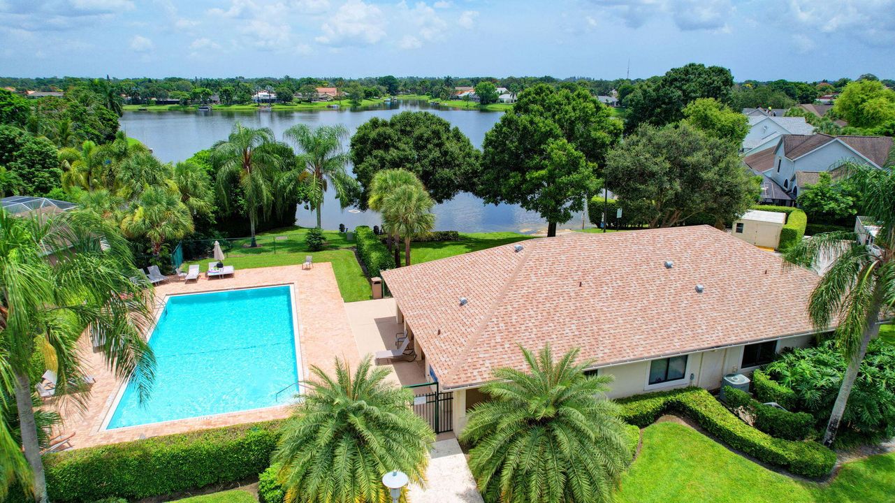 For Rent: $3,300 (3 beds, 2 baths, 2041 Square Feet)