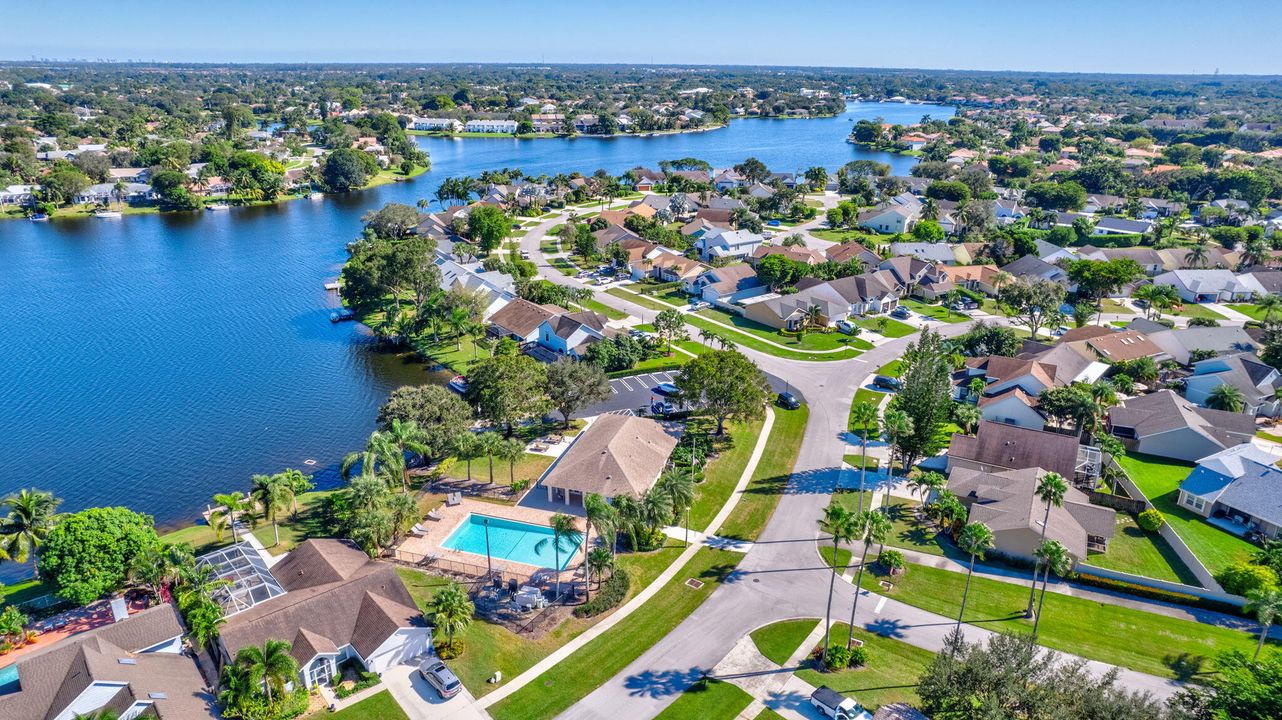 For Rent: $3,300 (3 beds, 2 baths, 2041 Square Feet)