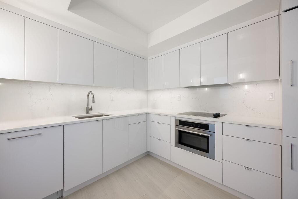 待售: $1,895,000 (2 贝兹, 2 浴室, 1323 平方英尺)