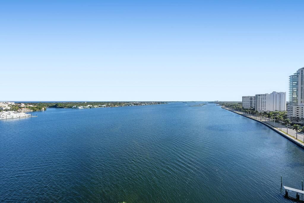 待售: $1,895,000 (2 贝兹, 2 浴室, 1323 平方英尺)