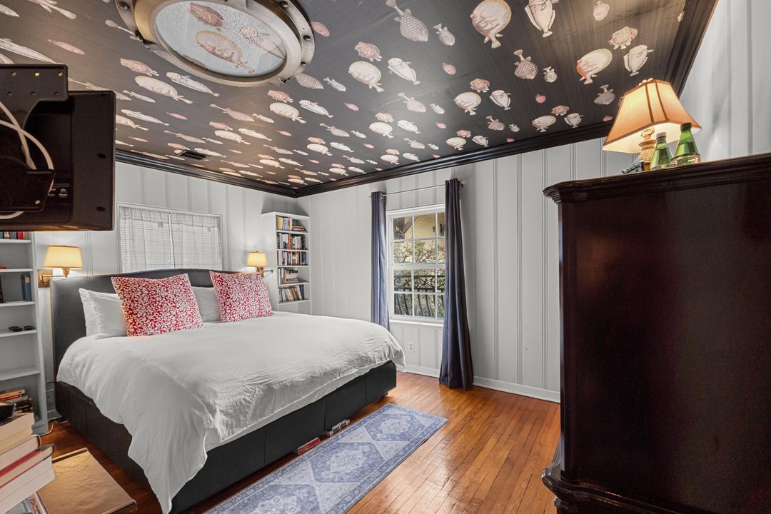 For Sale: $6,250,000 (10 beds, 9 baths, 6245 Square Feet)