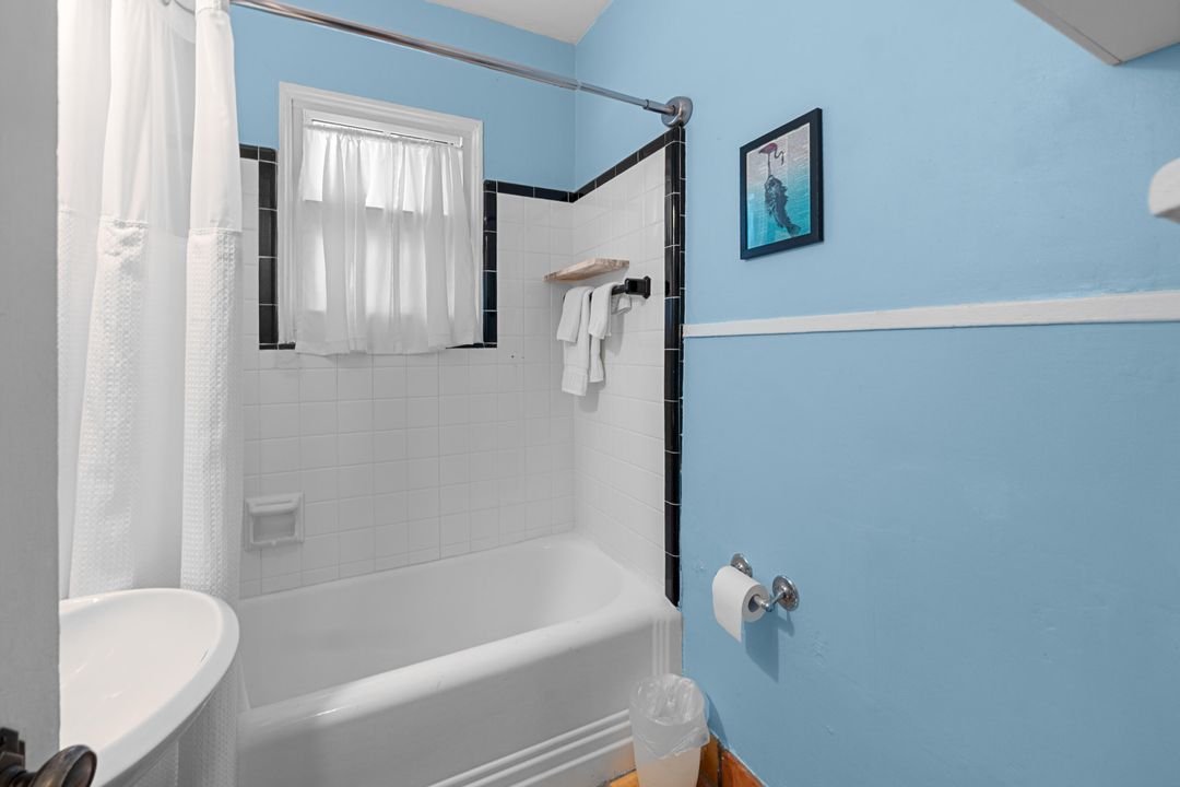 For Sale: $6,250,000 (10 beds, 9 baths, 6245 Square Feet)