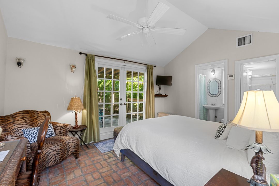 For Sale: $6,250,000 (10 beds, 9 baths, 6245 Square Feet)