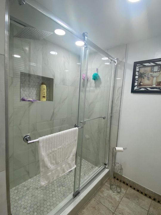 En Venta: $285,000 (2 camas, 2 baños, 1236 Pies cuadrados)