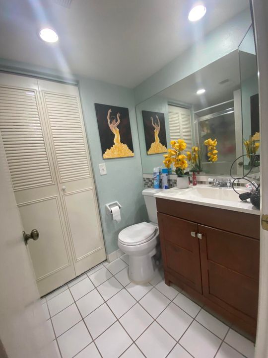 En Venta: $285,000 (2 camas, 2 baños, 1236 Pies cuadrados)