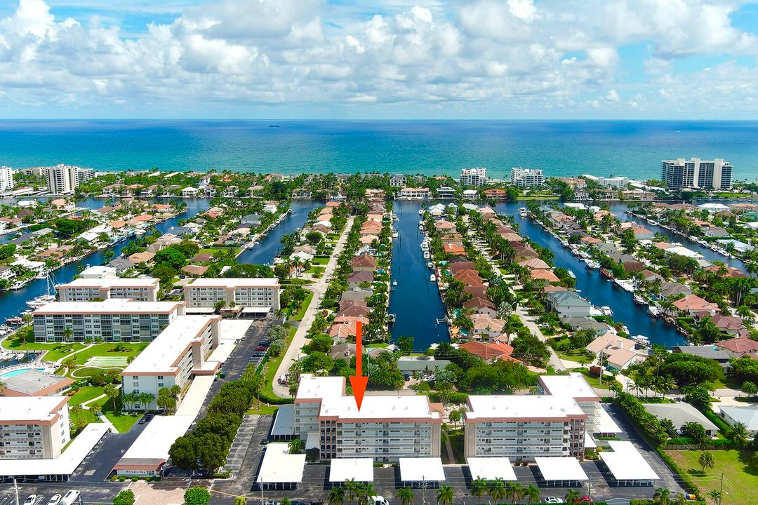 For Sale: $355,000 (2 beds, 2 baths, 1200 Square Feet)