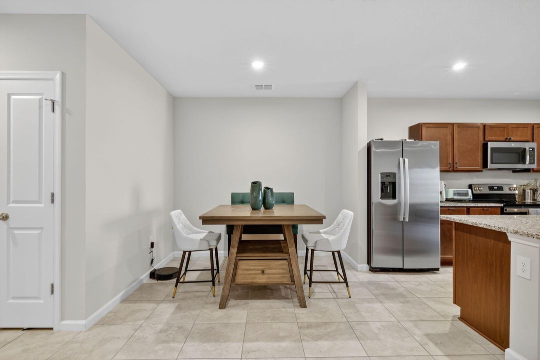 For Sale: $335,000 (3 beds, 2 baths, 1503 Square Feet)