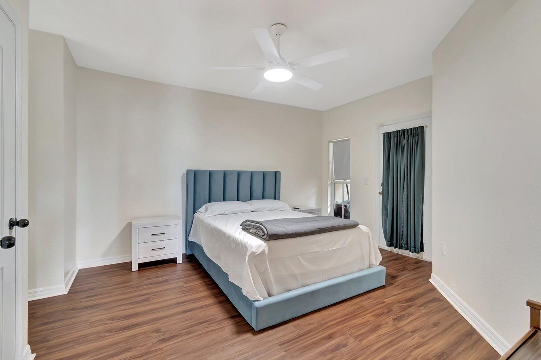 For Rent: $3,600 (2 beds, 2 baths, 1304 Square Feet)