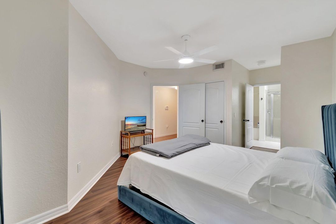 For Rent: $3,600 (2 beds, 2 baths, 1304 Square Feet)