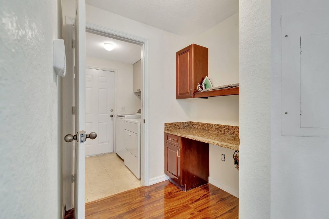 For Rent: $3,600 (2 beds, 2 baths, 1304 Square Feet)