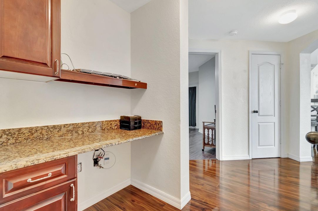 For Rent: $3,600 (2 beds, 2 baths, 1304 Square Feet)