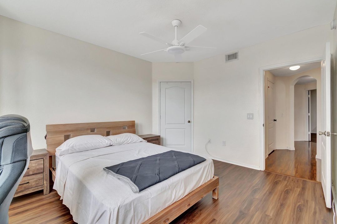 For Rent: $3,600 (2 beds, 2 baths, 1304 Square Feet)