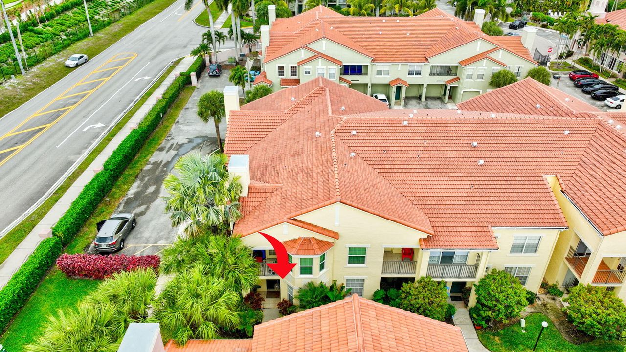 For Rent: $3,600 (2 beds, 2 baths, 1304 Square Feet)