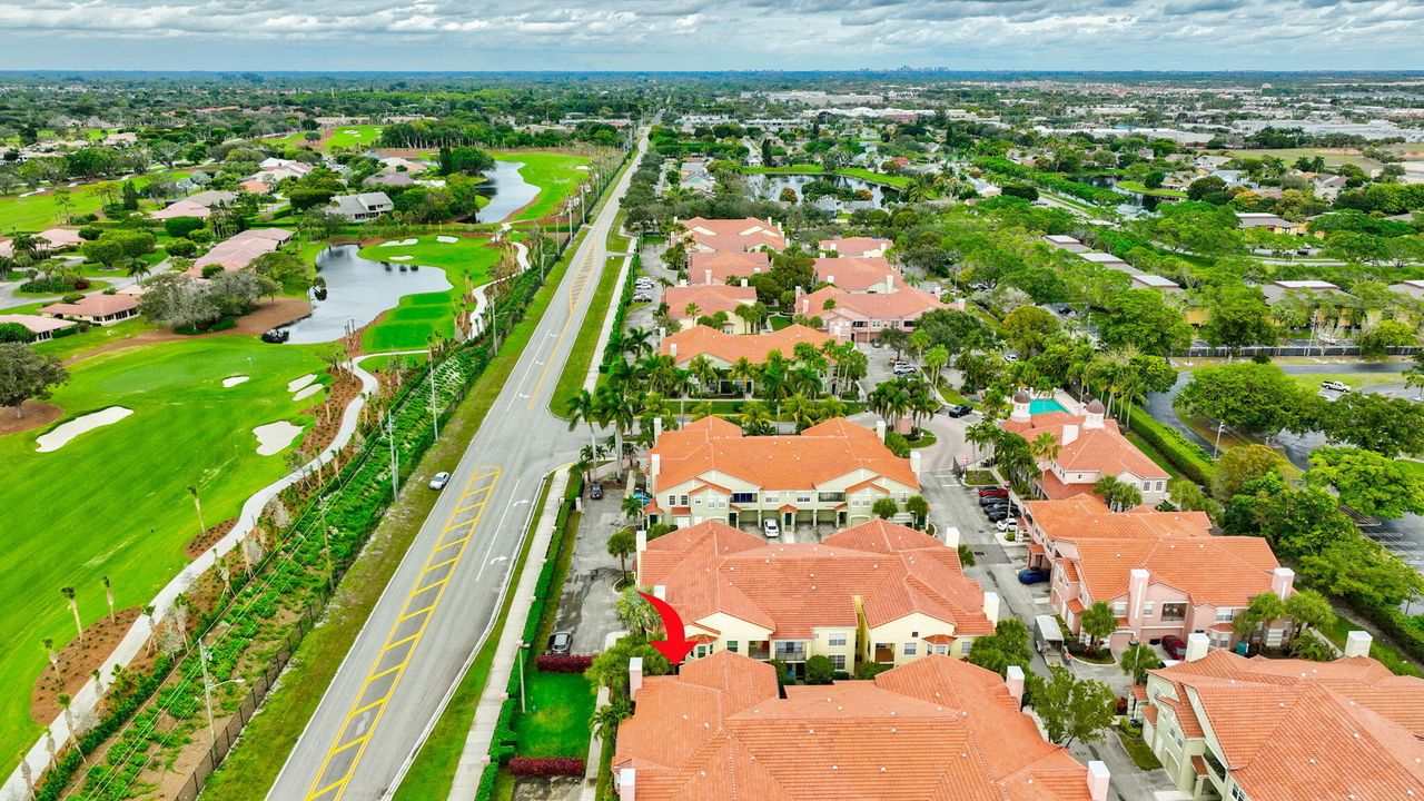 For Rent: $3,600 (2 beds, 2 baths, 1304 Square Feet)