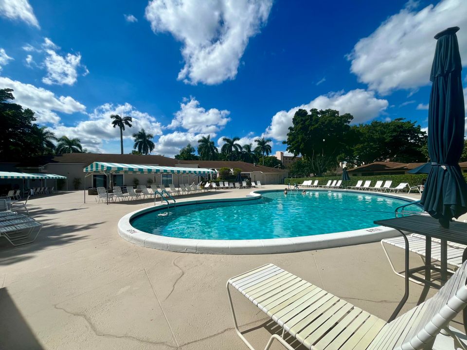 For Rent: $1,700 (2 beds, 2 baths, 1145 Square Feet)