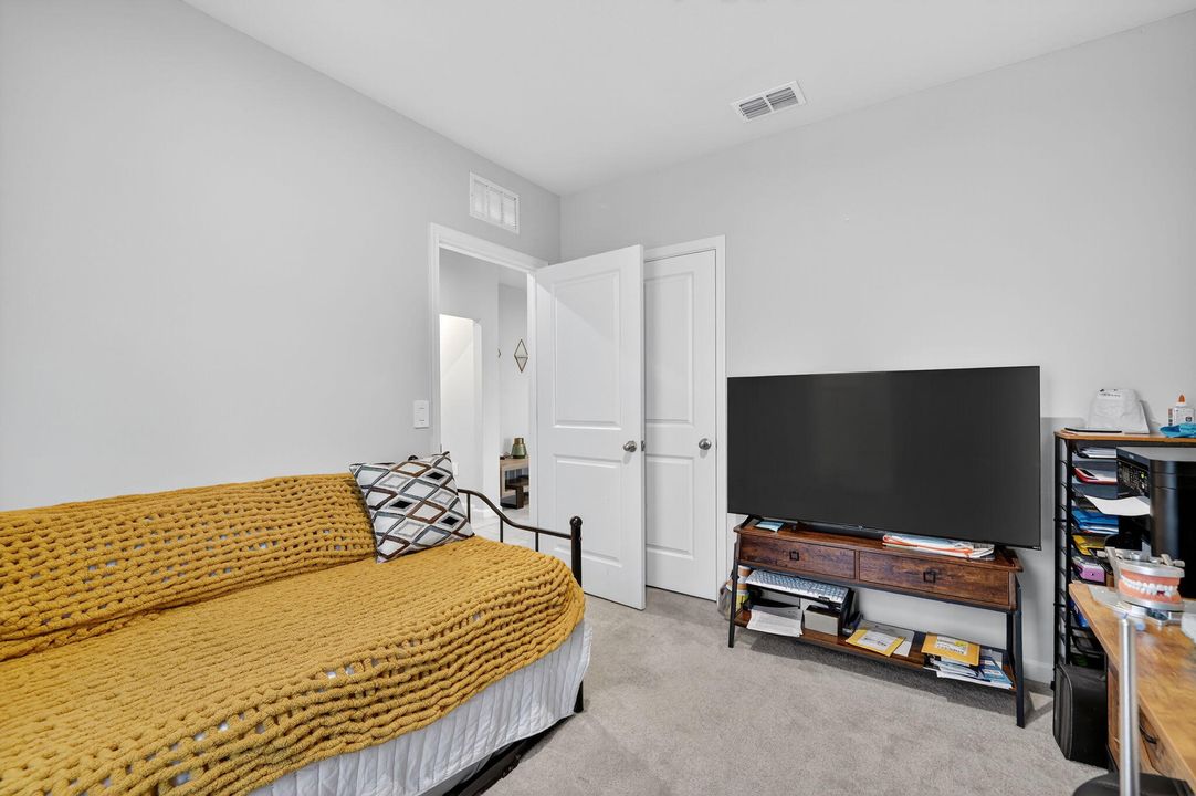 For Sale: $335,000 (3 beds, 2 baths, 1503 Square Feet)