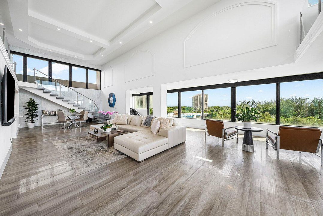 For Sale: $2,500,000 (2 beds, 3 baths, 3227 Square Feet)