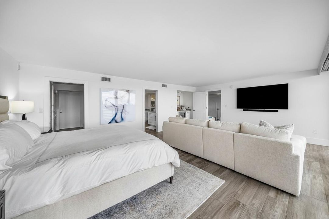 For Sale: $2,500,000 (2 beds, 3 baths, 3227 Square Feet)