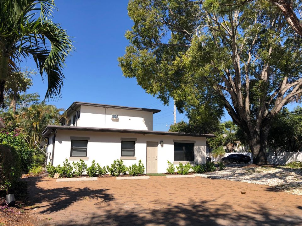 Под контрактом: $1,850 (1 спален, 1 ванн, 622 Квадратных фут)