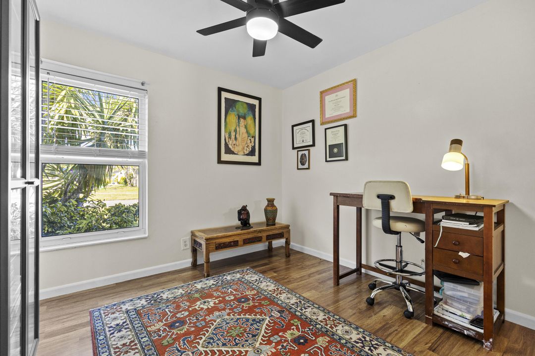 Active With Contract: $600,000 (4 beds, 2 baths, 1548 Square Feet)