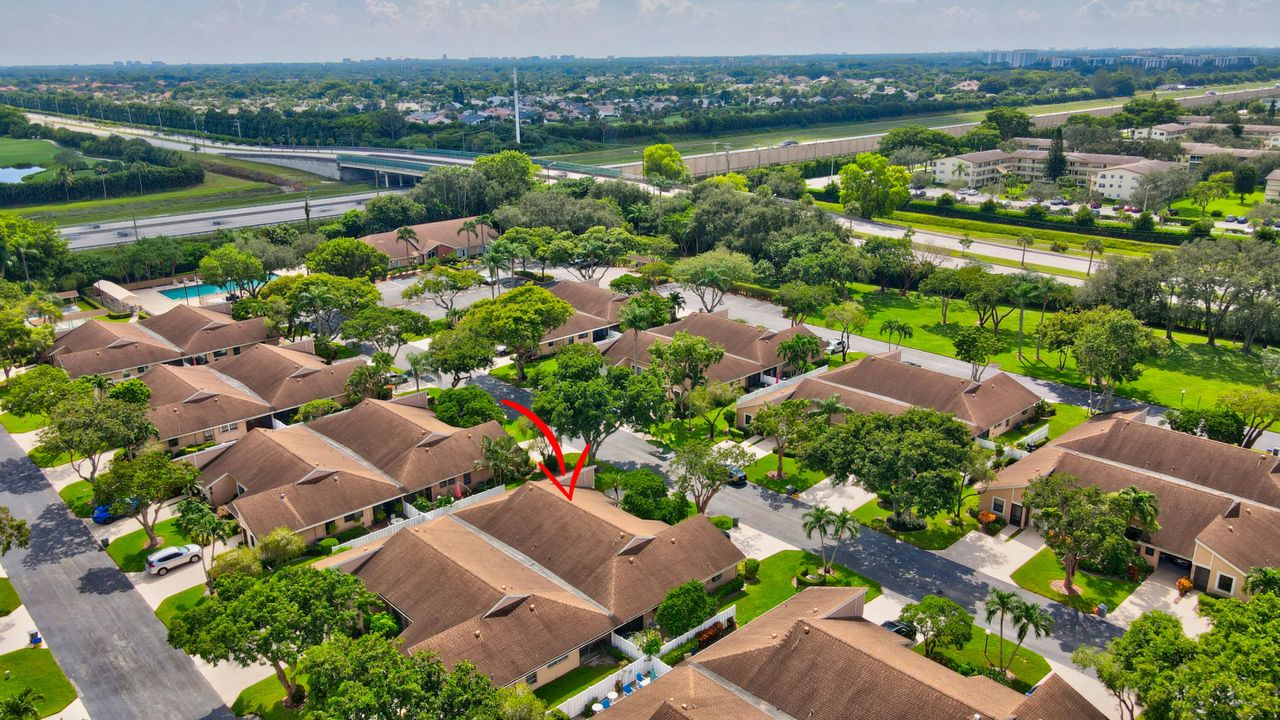 出租: $2,295 (2 贝兹, 2 浴室, 1100 平方英尺)