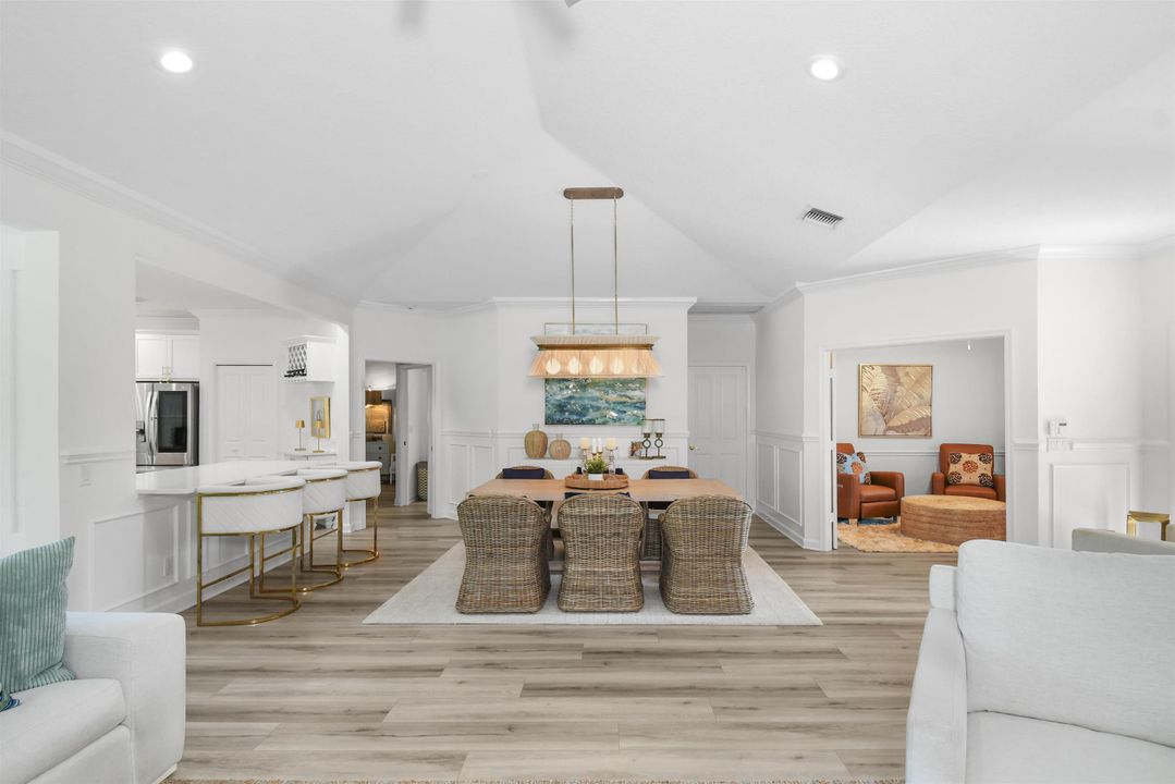 For Sale: $699,900 (3 beds, 2 baths, 2377 Square Feet)