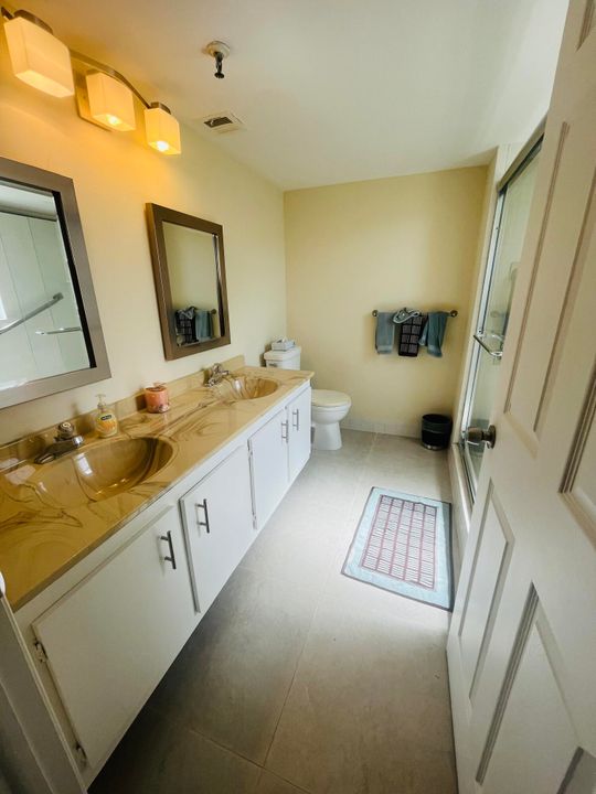 For Rent: $1,700 (2 beds, 2 baths, 1145 Square Feet)