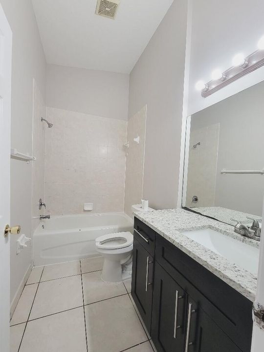 For Sale: $222,900 (3 beds, 2 baths, 1061 Square Feet)