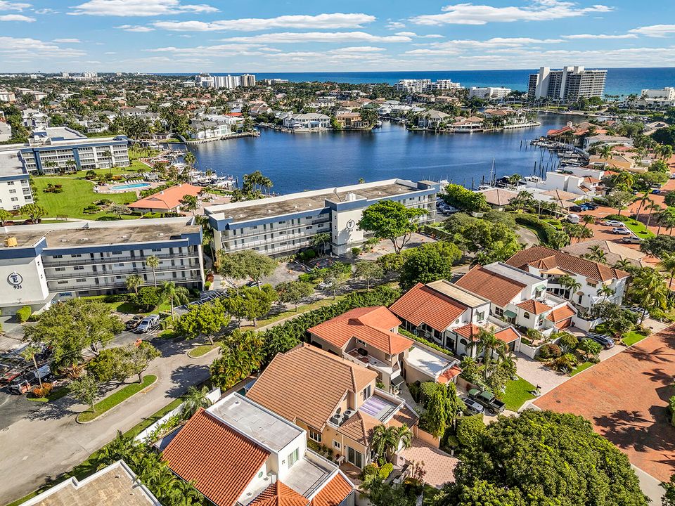 For Sale: $1,189,000 (3 beds, 2 baths, 2038 Square Feet)