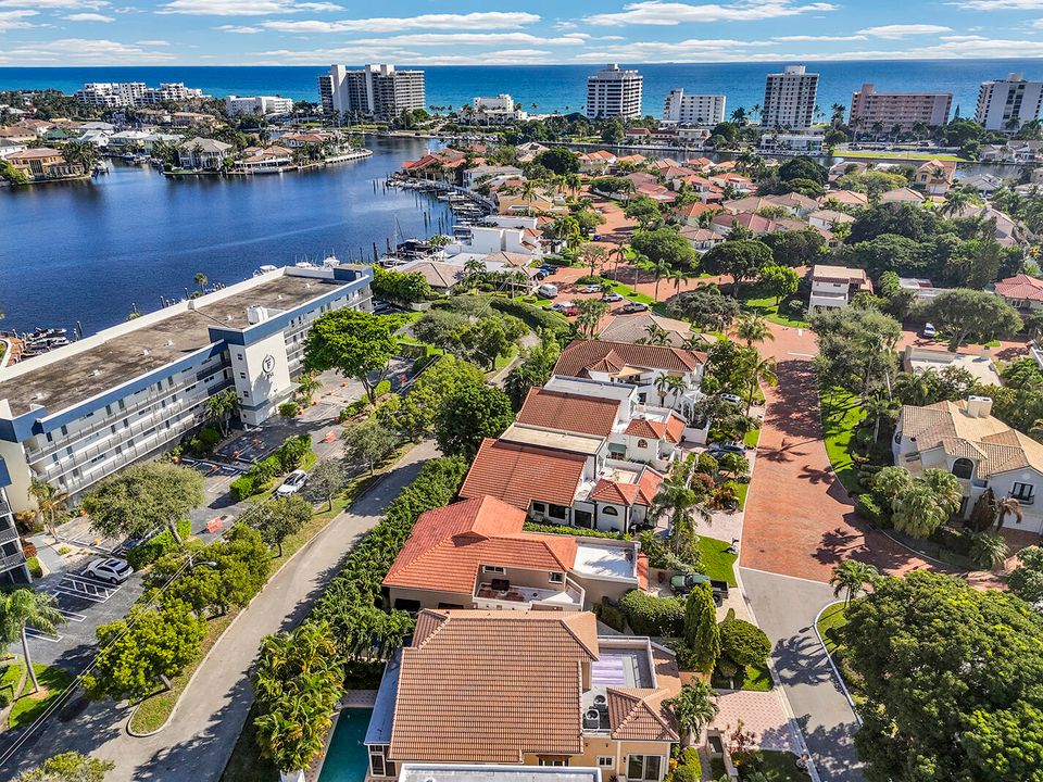 For Sale: $1,189,000 (3 beds, 2 baths, 2038 Square Feet)